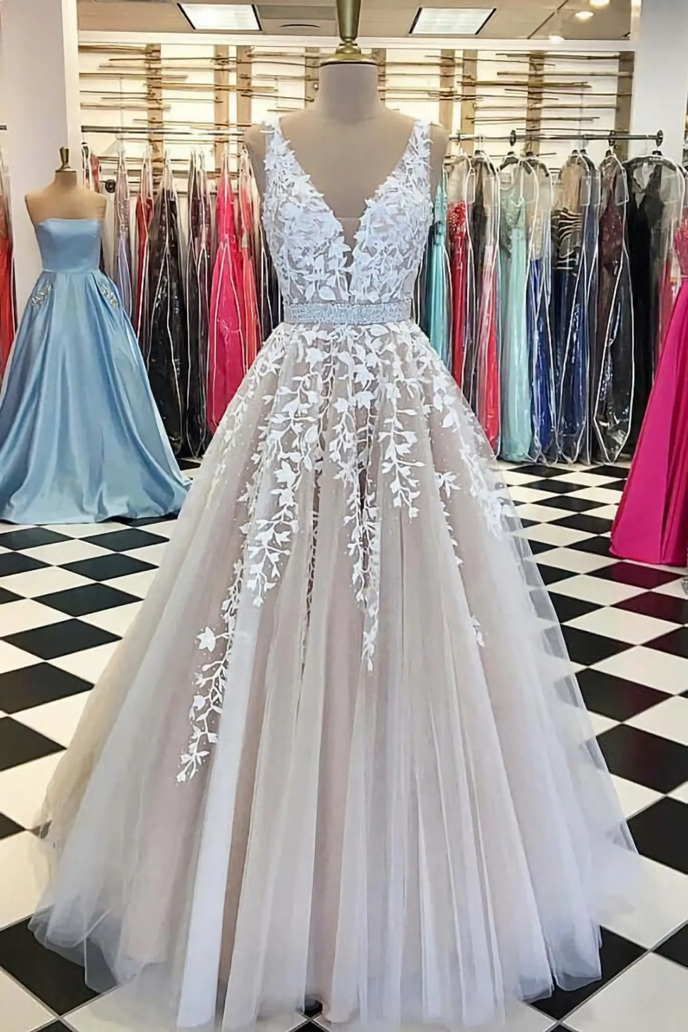 A Line Applique Tulle Prom Dress