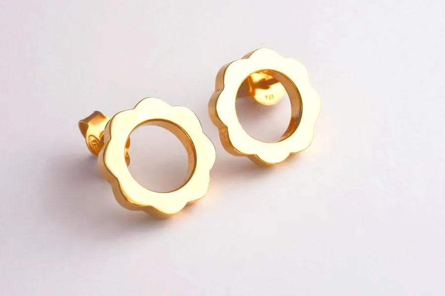 FLOWER POWER Stud Earrings