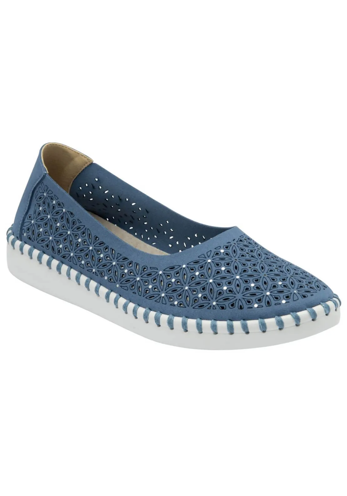 Mesne Slip-On Shoe