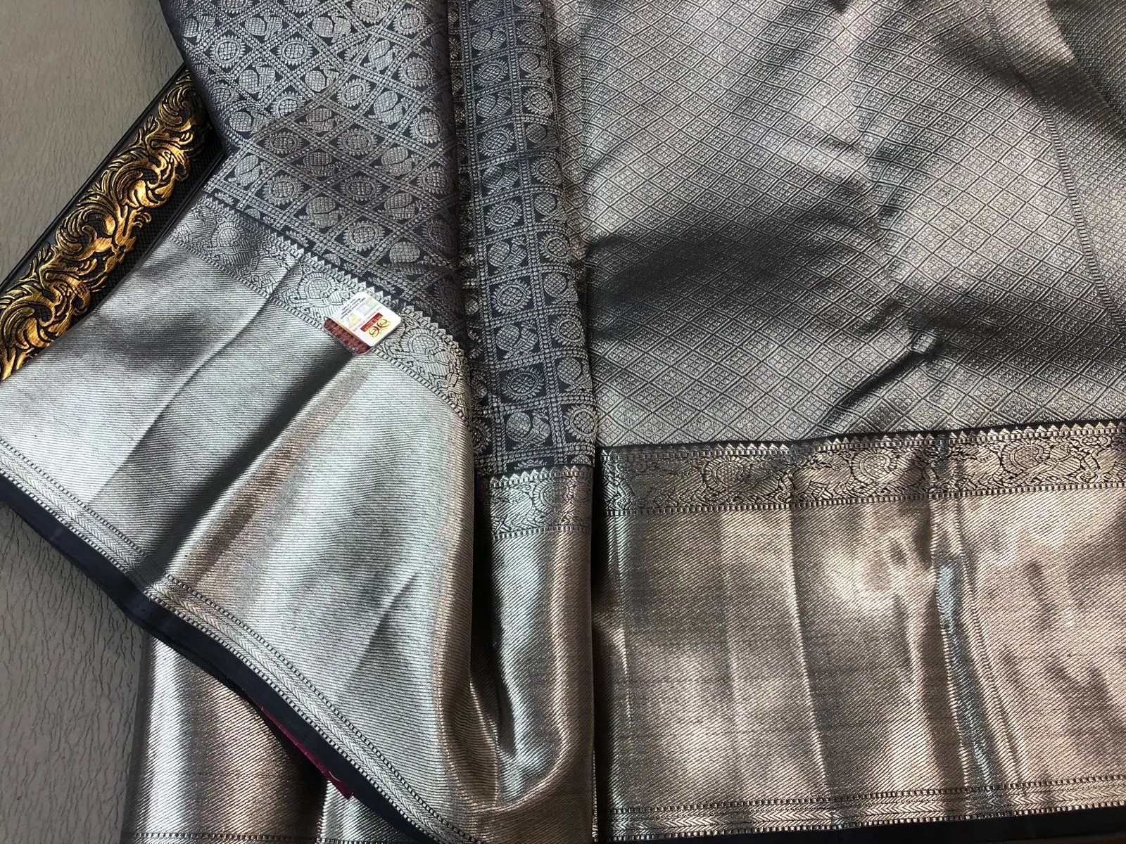 Mrinalini ,  Pure Kanjeevaram Handloom Bridal Silk Saree in Grey and Black Color Combination-SACHI001KSB