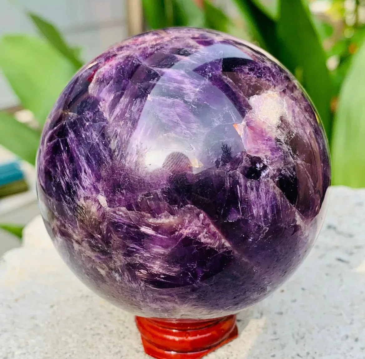 Natural Dreamy Amethyst Sphere Quartz Crystal Ball Healing