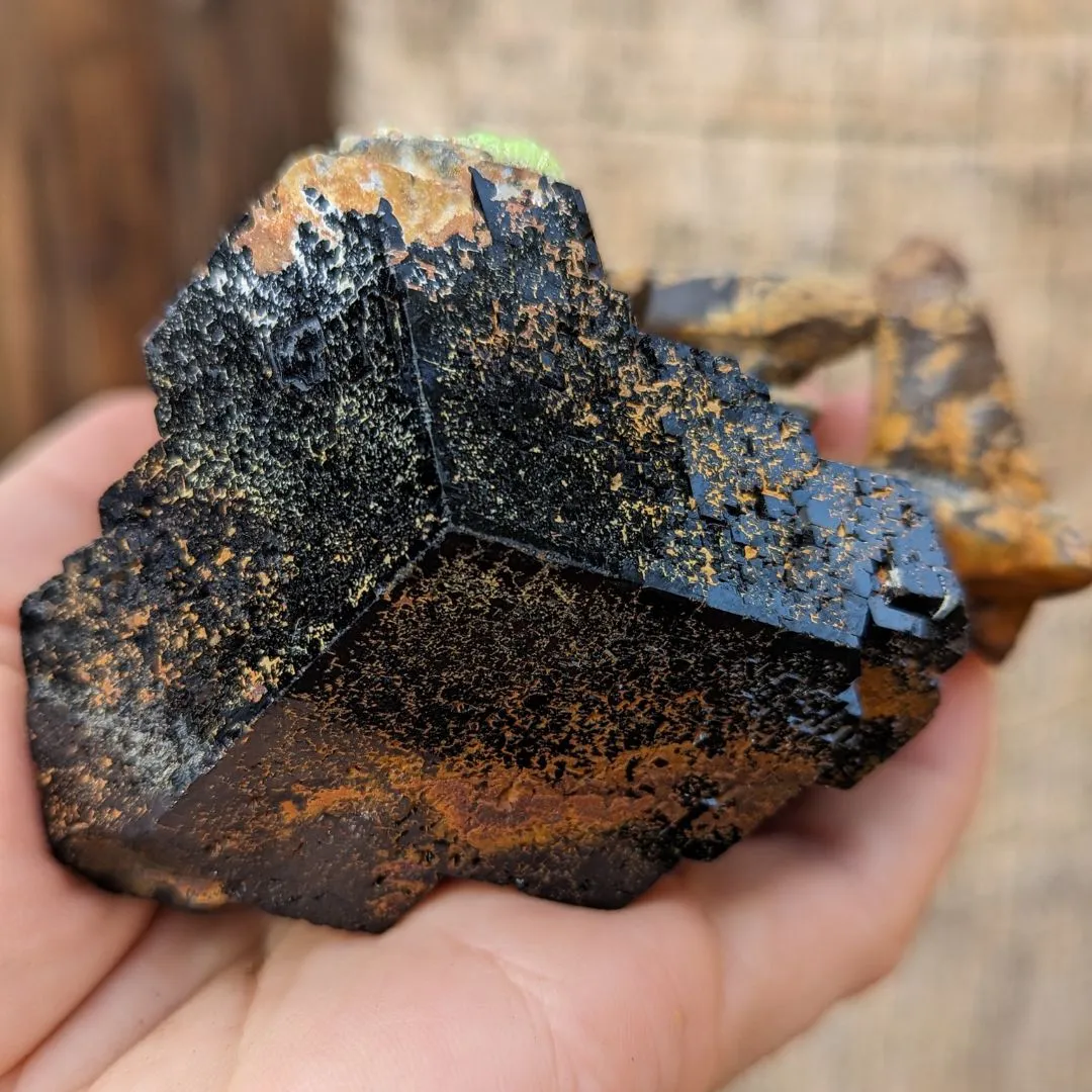 TERMINATED LUSTROUS BLACK TOURMALINE CRYSTAL WITH HYALITE OPAL, FERRUGINOUS QUARTZ, FROM ERONGO MOUNTAIN, ERONGO REGION, NAMIBIA