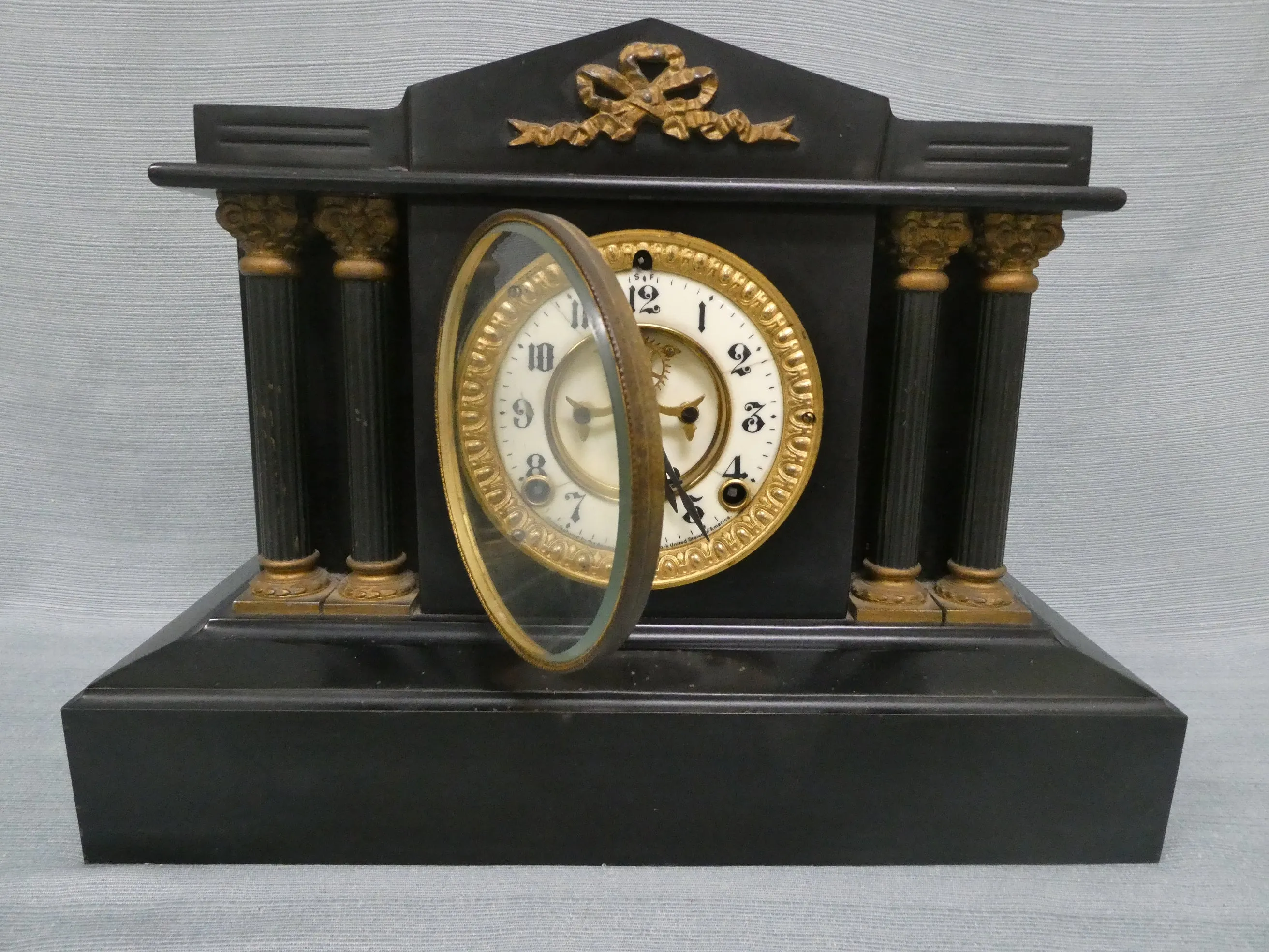 Vintage Ansonia 8-Day Mantel Clock