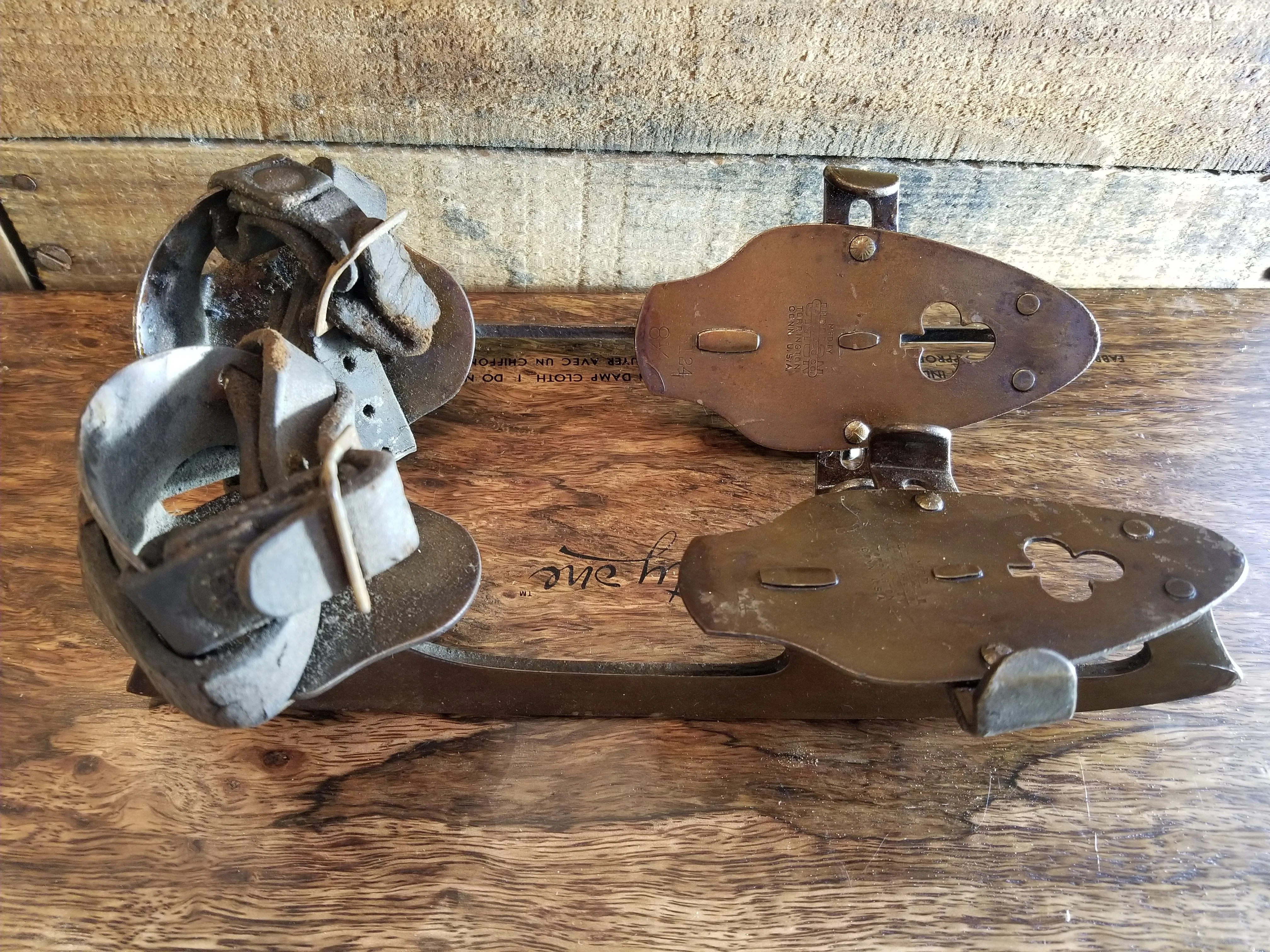 Vintage Union Hardware Children's Ice Skates